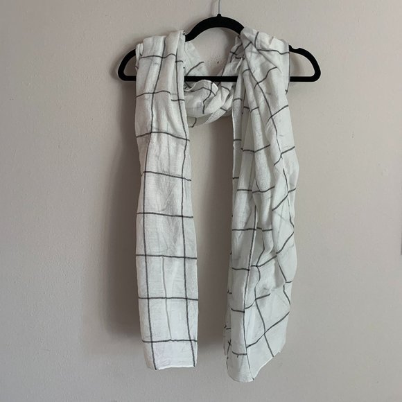 White and Black Square Plaid Scarf - Picture 1 of 3